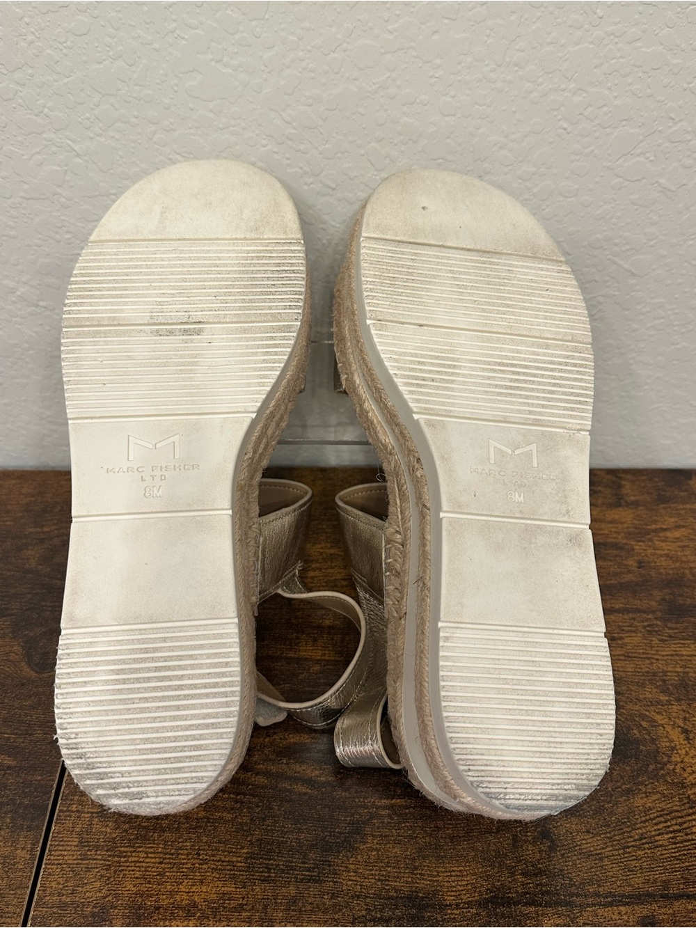 Marc Fisher LTD Gallia Gold Metallic Platform Espadrille Sandals Size 8 - Picture 10 of 10